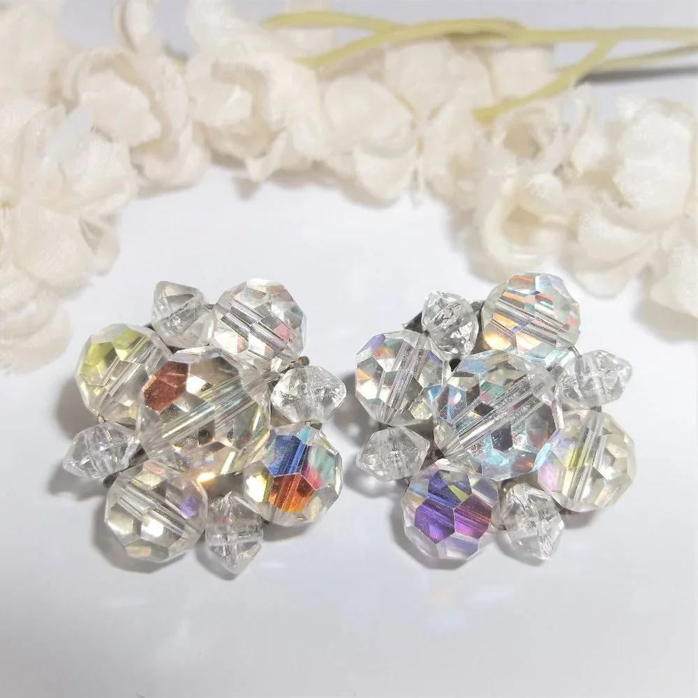VINTAGE Clear AB Earring, Clip On Earring, Clip-On Earring, Vintage Earring A316